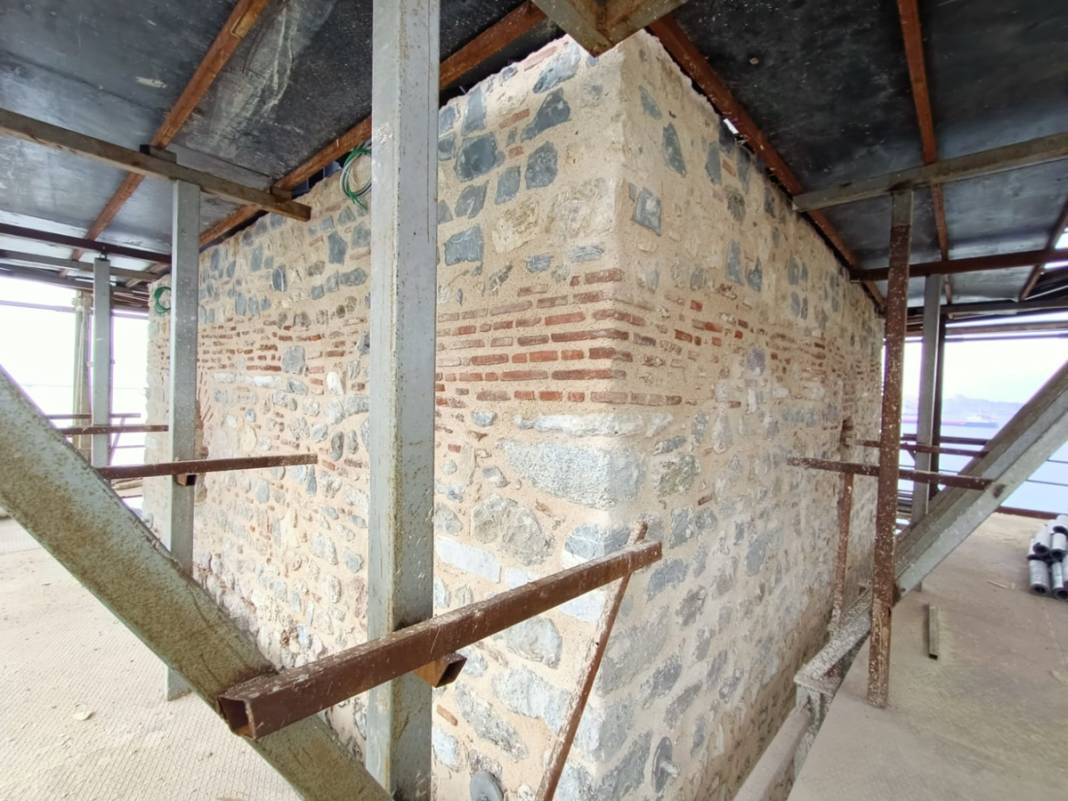 Kız Kulesi darmadağın olmuş! Son hali tartışma konusu oldu, işte restorasyonda son durum... 12